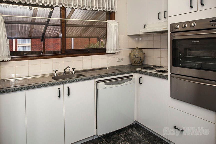 3 Raphael Court, Scoresby VIC 3179, Scoresby - Thumbnail 7