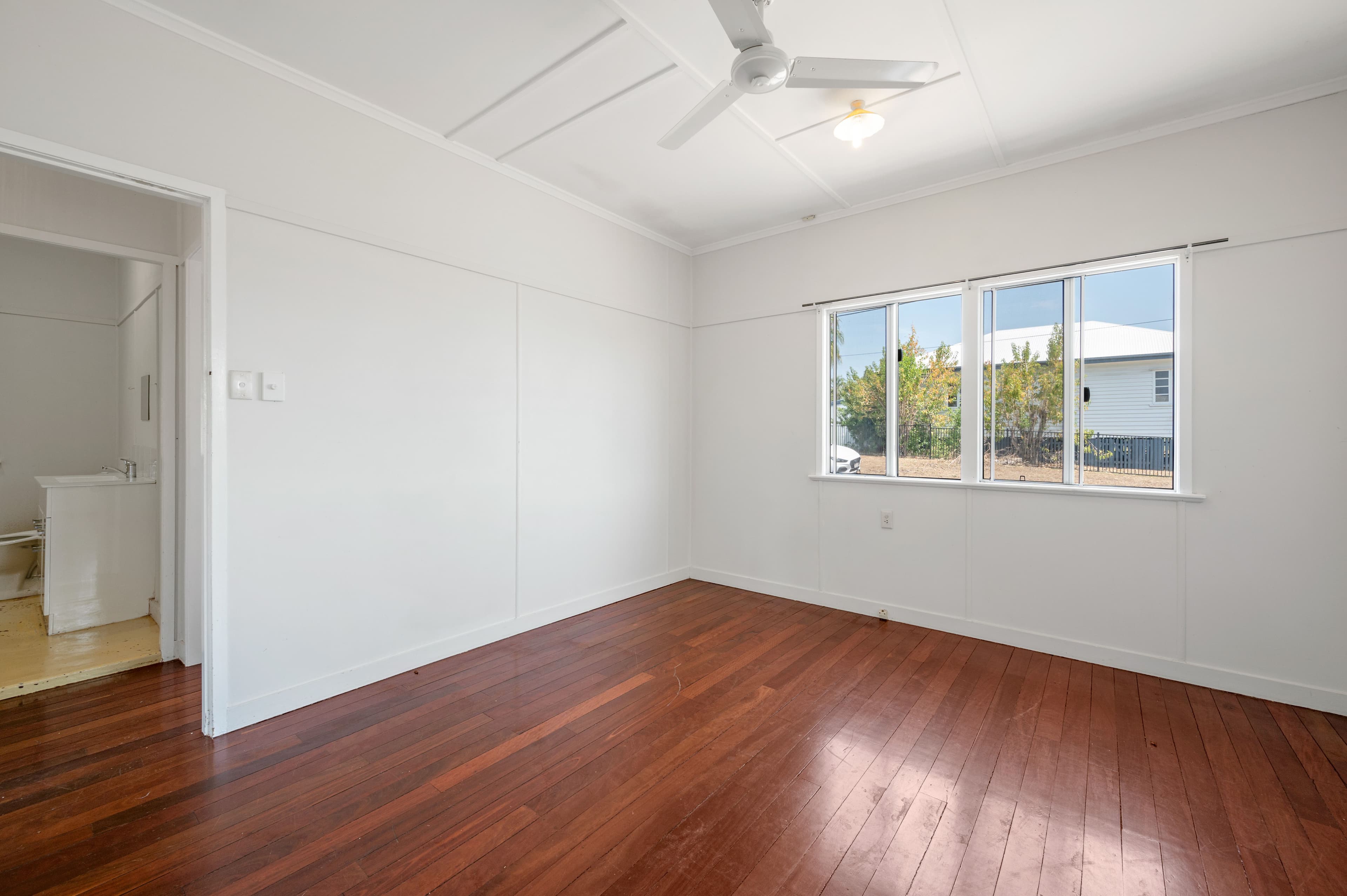 52 Sutton Street, Barney Point QLD 4680, Barney Point - Thumbnail 7