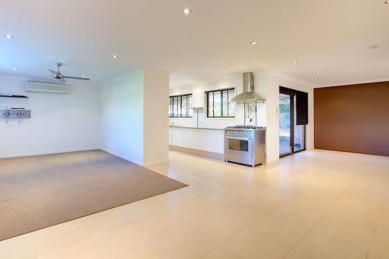 29 Doreen Drive, COOMBABAH QLD 4216, Coombabah - Thumbnail 7