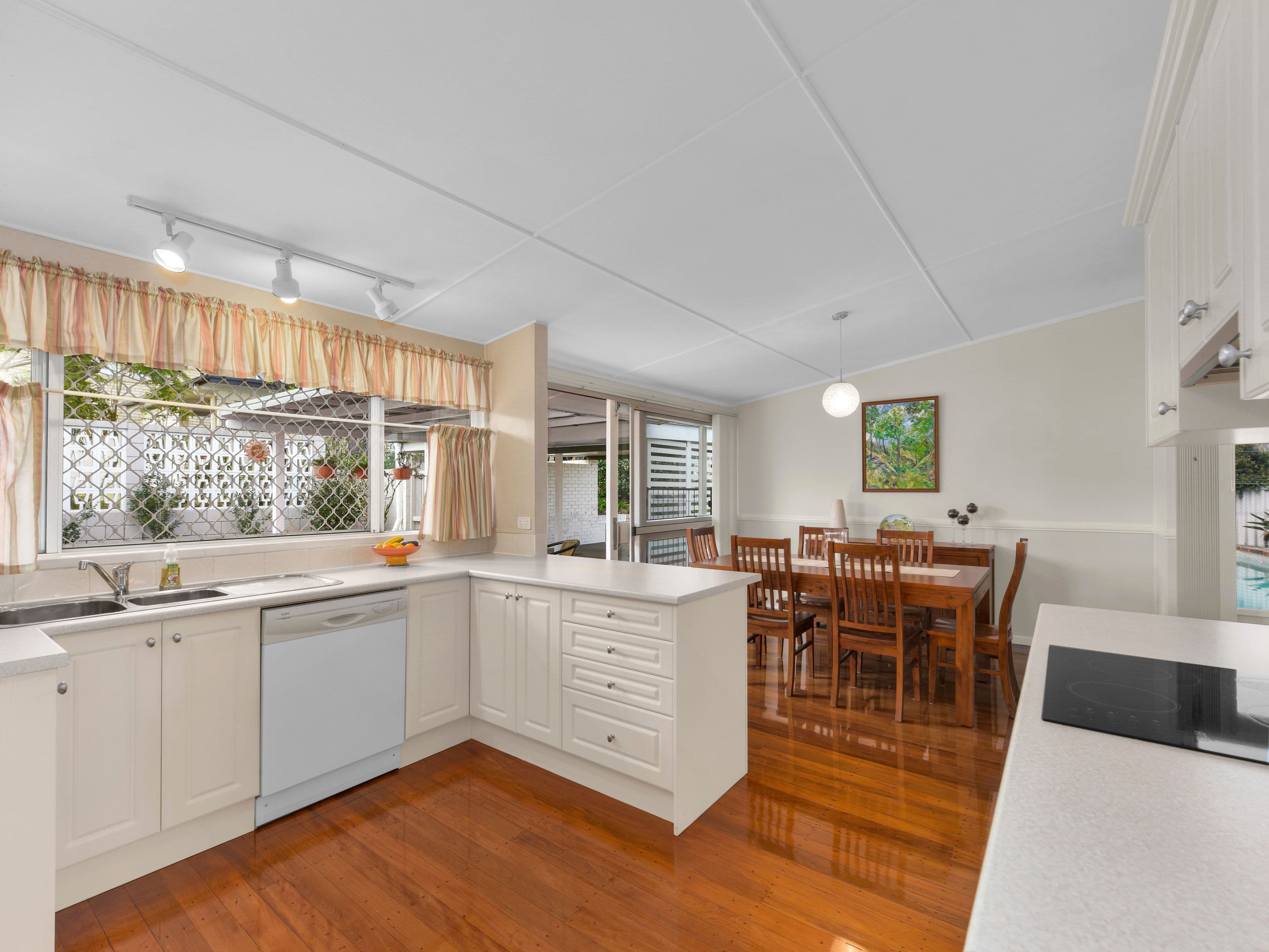 24 Gabon Street, Stafford QLD 4053, Stafford - Thumbnail 8