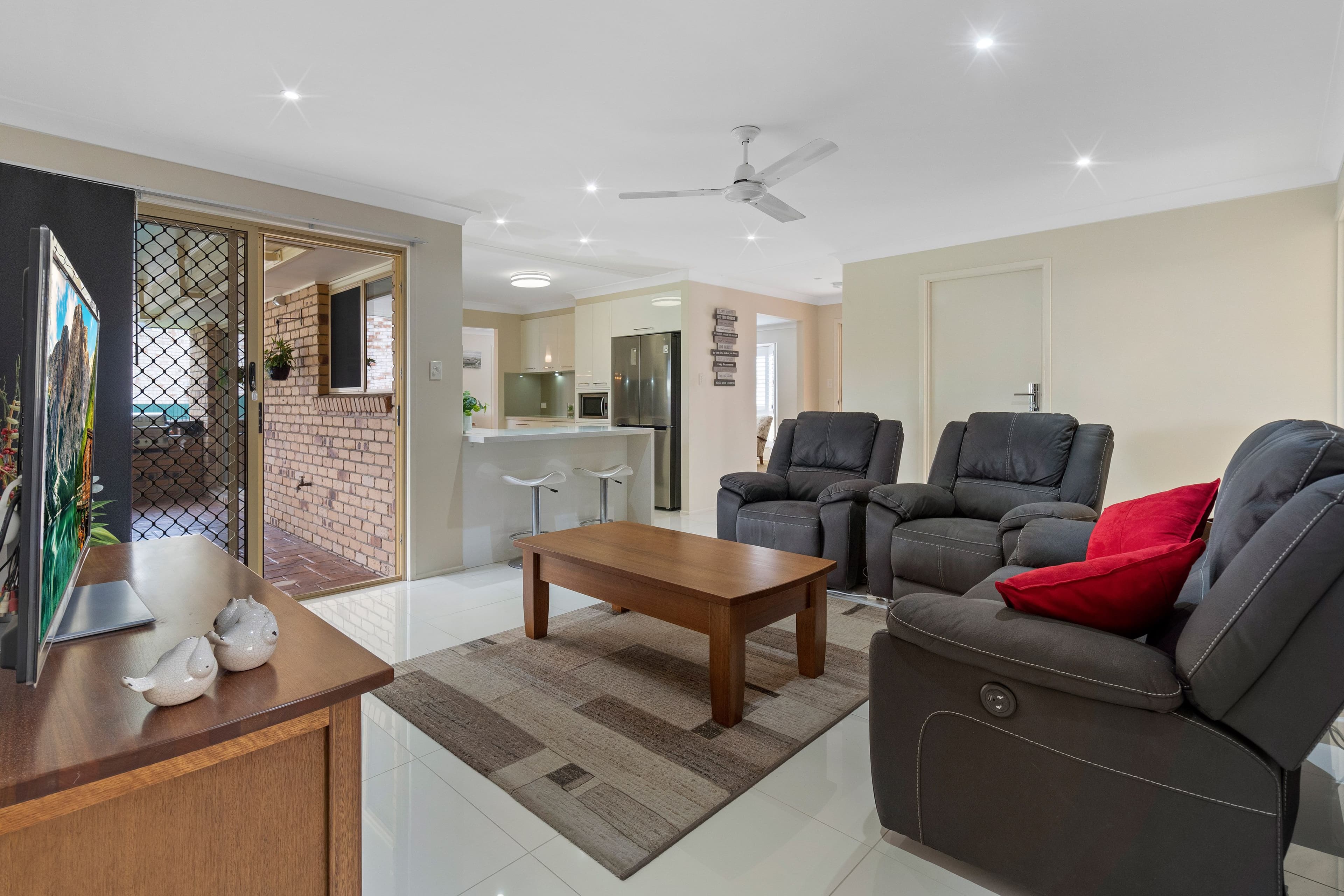 9 Norell Place, Eight Mile Plains QLD 4113, Eight Mile Plains - Thumbnail 7