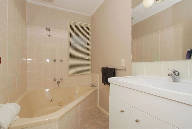 13 Coonara Avenue, MOUNT ELIZA VIC 3930, Mount Eliza - Thumbnail 3