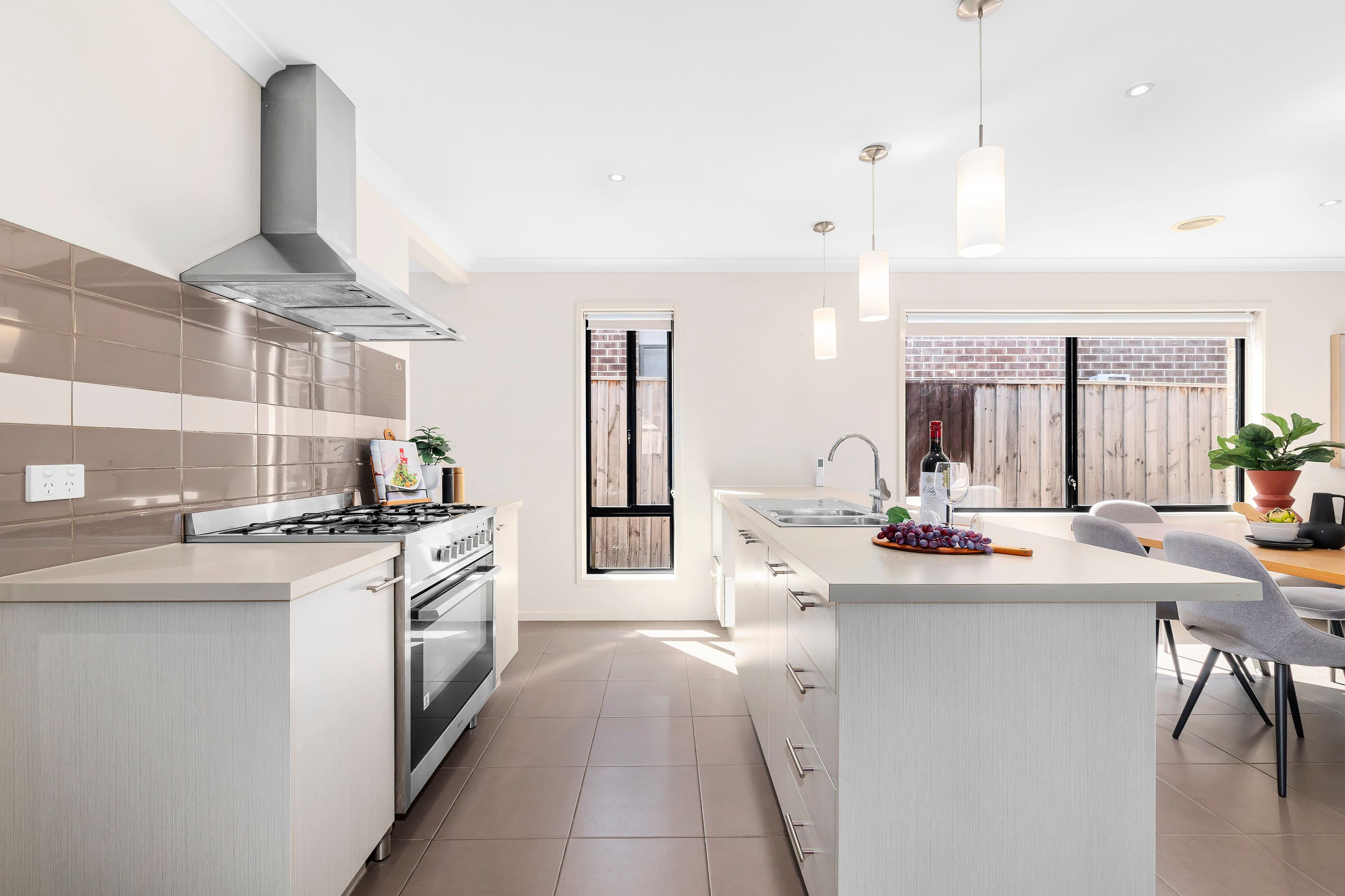 31 Windermere Parade, Doreen VIC 3754, Doreen - Thumbnail 2