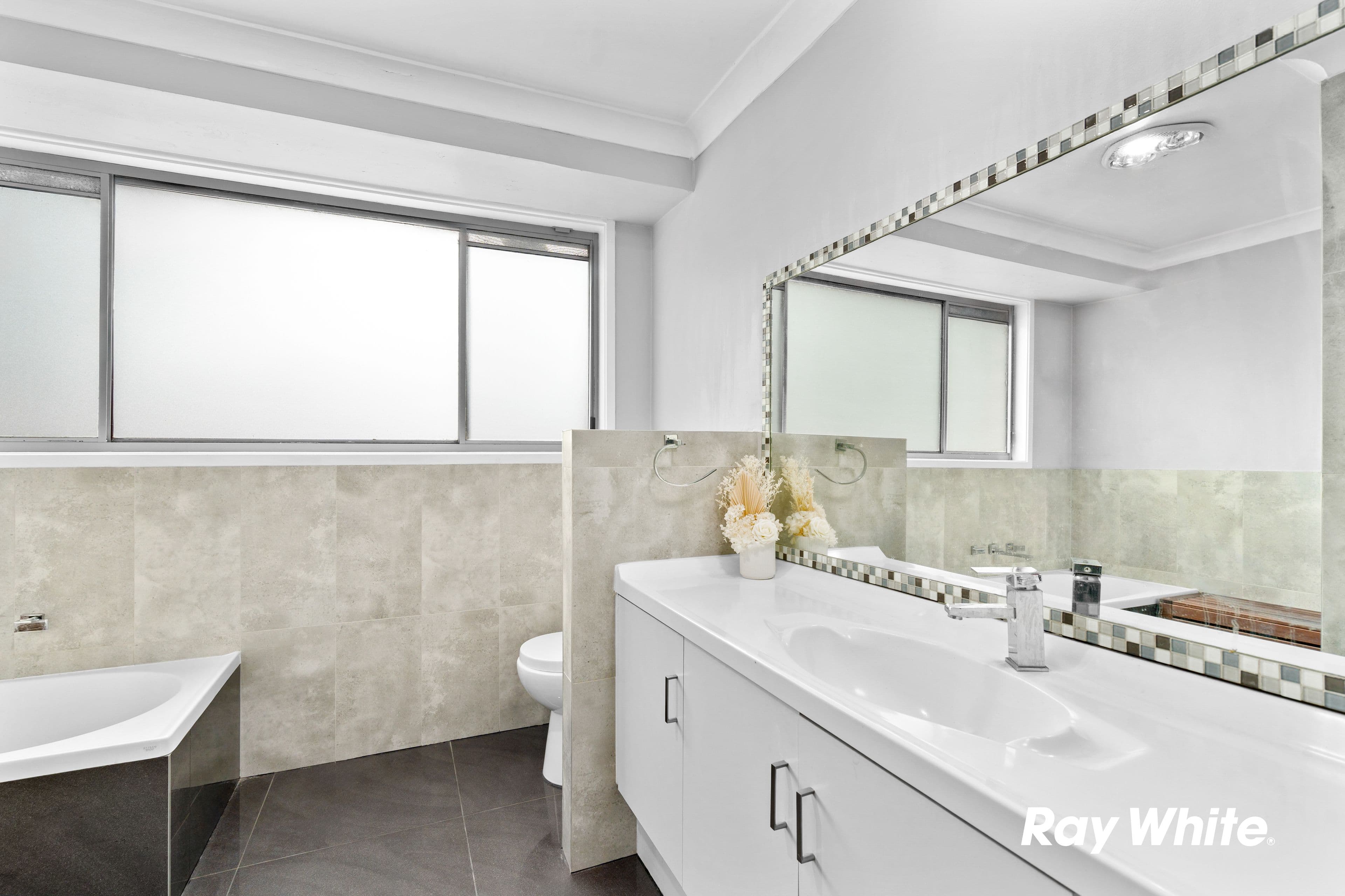 4 Lucan Place, Minchinbury NSW 2770, Minchinbury - Thumbnail 5