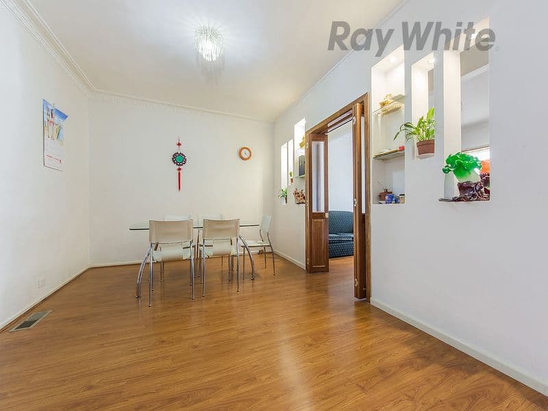 52 McArthur Avenue, St Albans VIC 3021, St Albans - Thumbnail 2