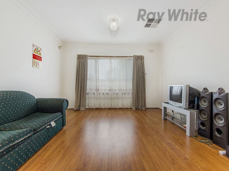 52 McArthur Avenue, St Albans VIC 3021, St Albans - Thumbnail 3