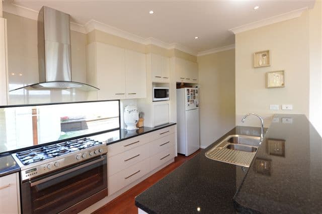 13 Darel Street, KINGSTHORPE QLD 4400, Kingsthorpe - Thumbnail 4