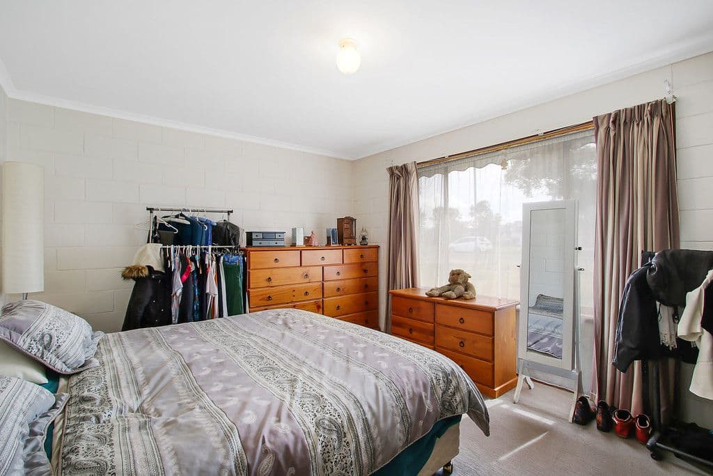 72 James Cook Avenue, Howlong NSW 2643, Howlong - Thumbnail 8