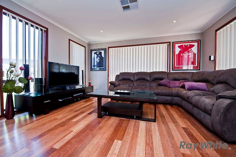9 Burtt Crescent, CALWELL ACT 2905, Calwell - Thumbnail 2