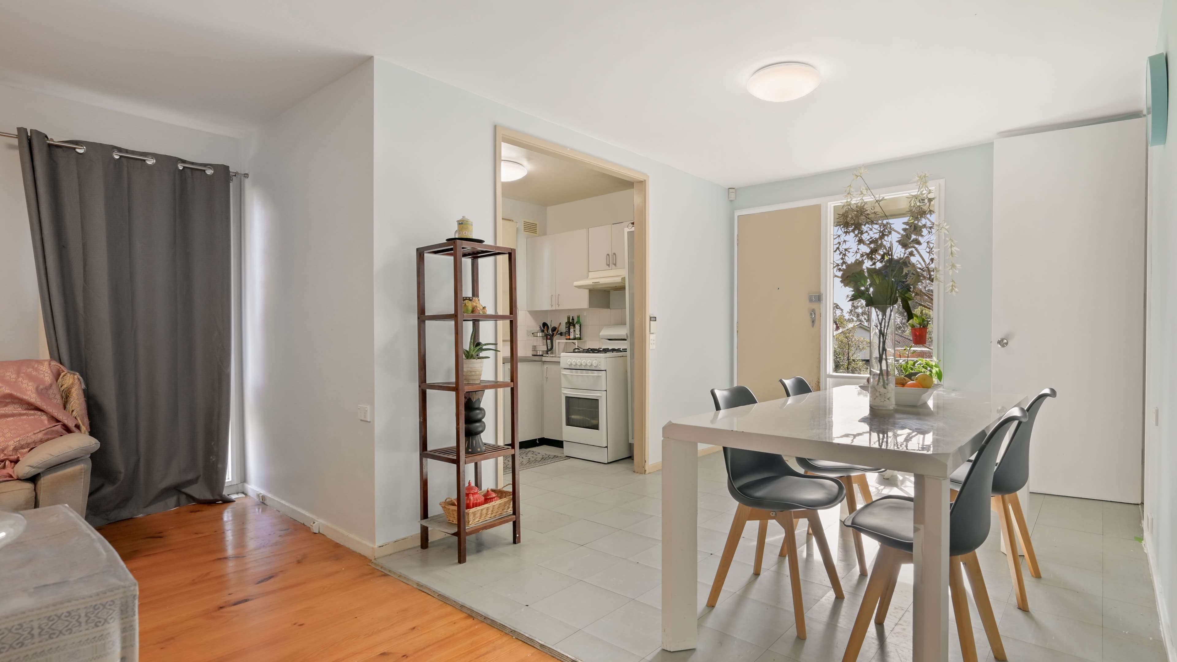 6 Eurabbie Place, Macquarie Fields NSW 2564, Macquarie Fields - Thumbnail 4