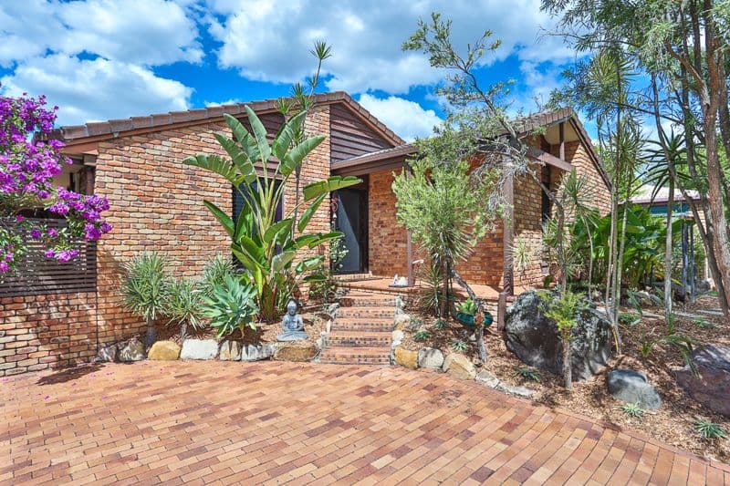 17 Avondale Road, Sinnamon Park QLD 4073, Sinnamon Park - Thumbnail 2
