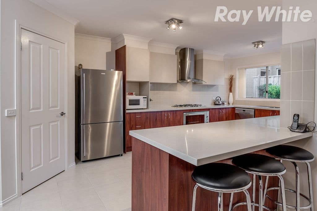 4 Graffs Avenue, Doreen VIC 3754, Doreen - Thumbnail 3