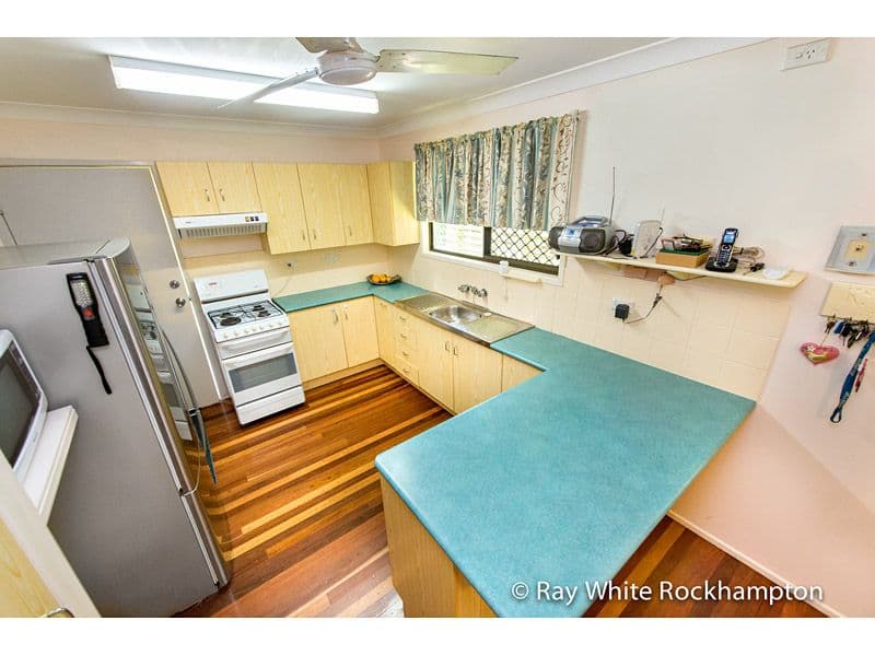 7 Agnew Avenue, NORMAN GARDENS QLD 4701, Norman Gardens - Thumbnail 3