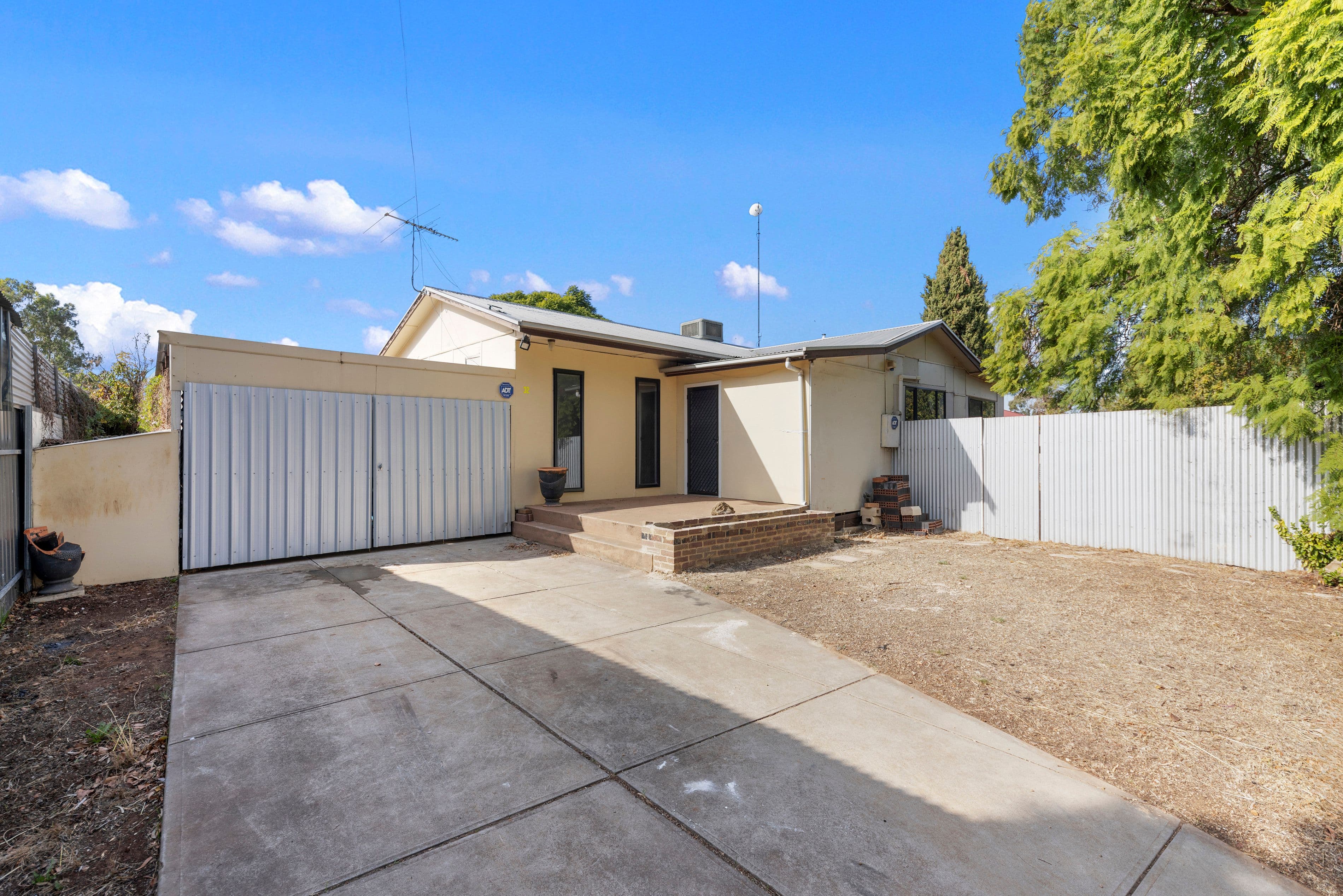 32 Patterson Road, Elizabeth Park SA 5113, Elizabeth Park - Image 1
