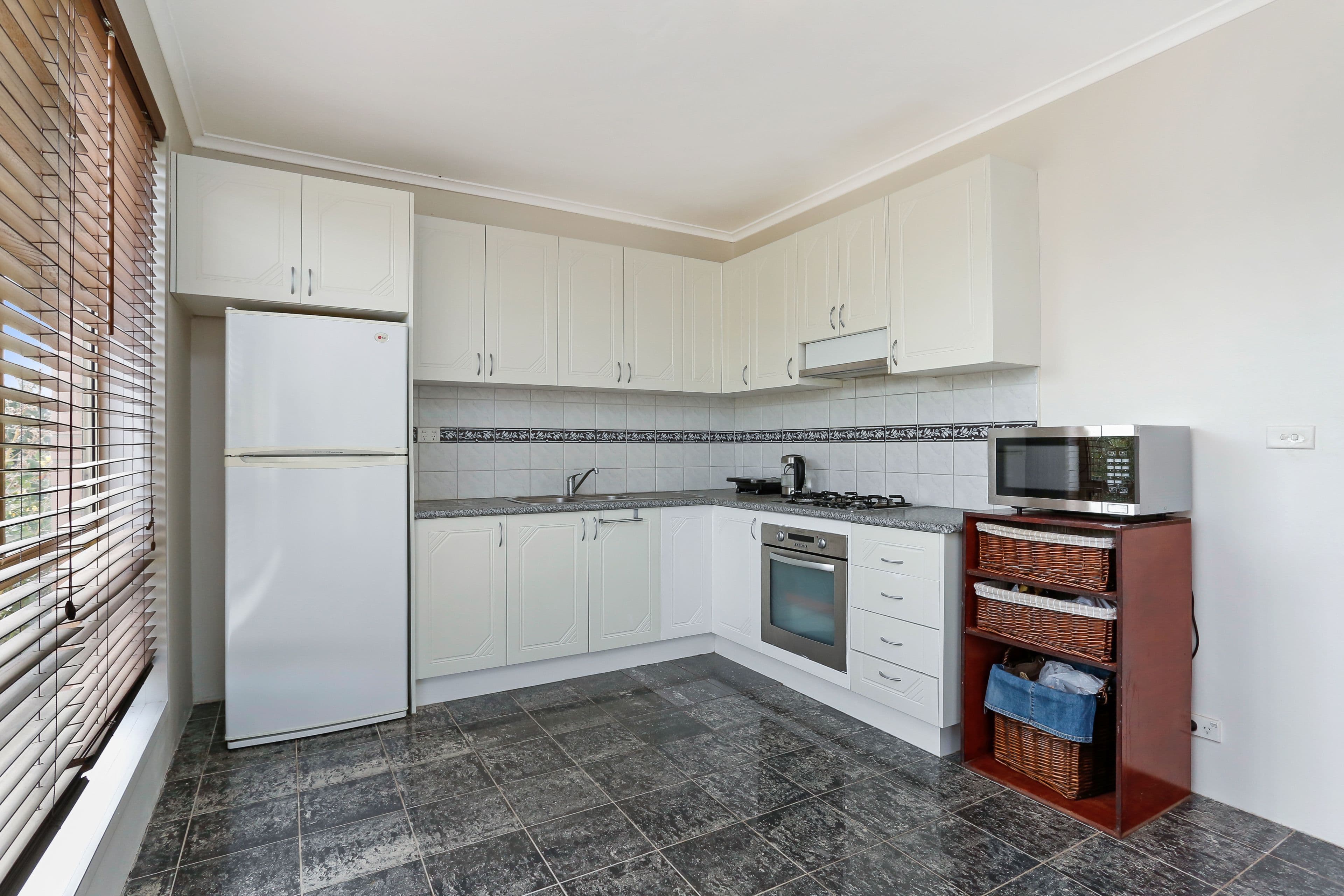 3 Steven Street, Redcliffe, Redcliffe - Thumbnail 3