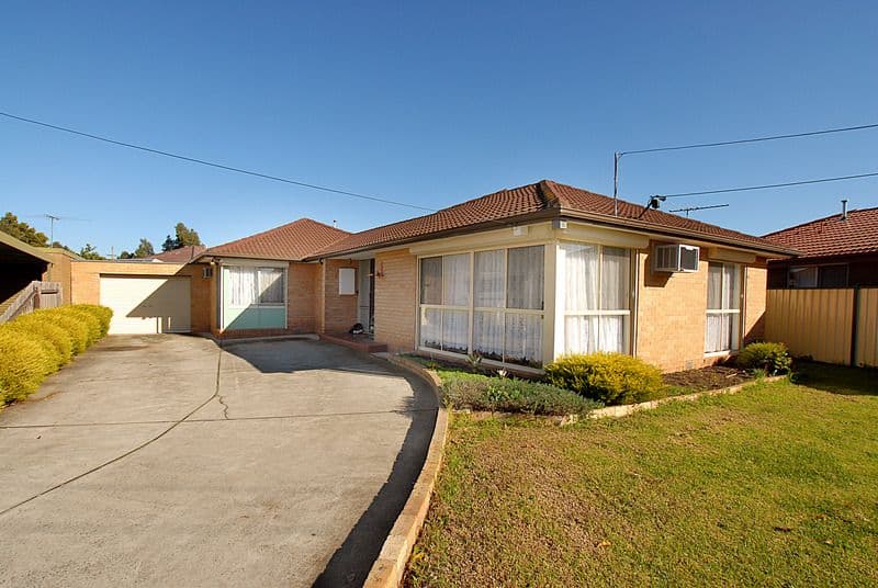10 Reumah Court, NOBLE PARK VIC 3174, Noble Park - Image 1
