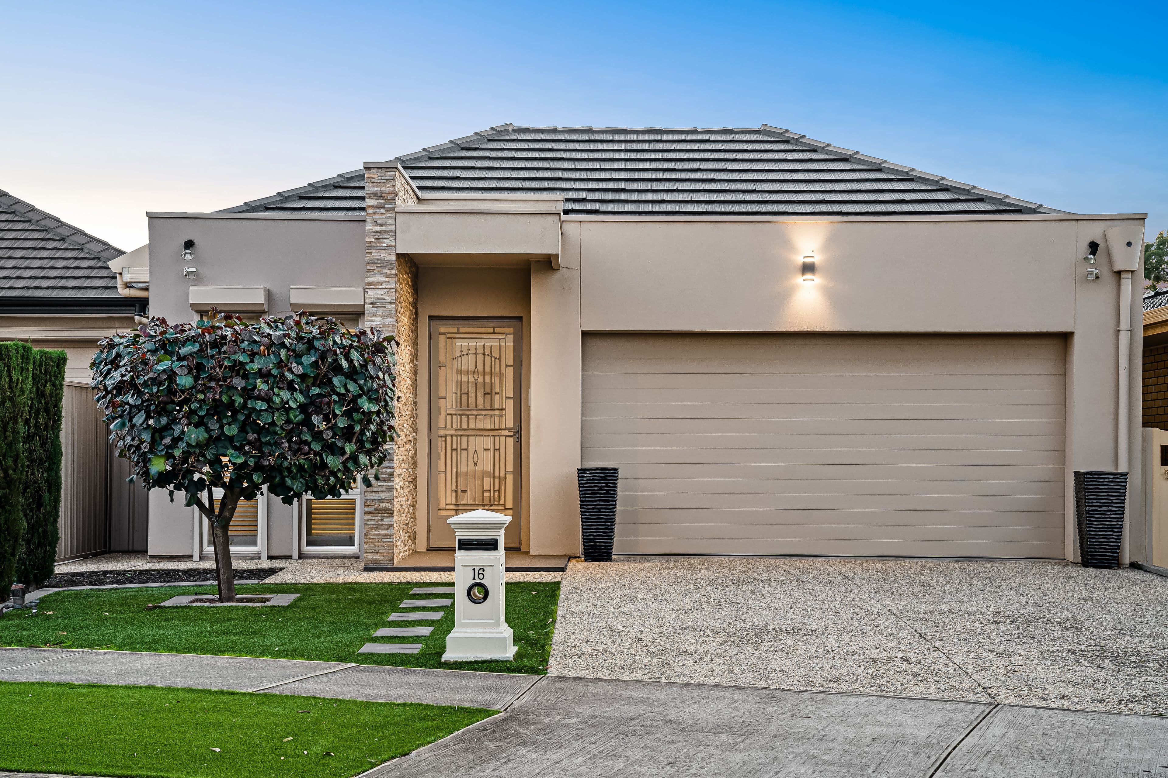 16 Tiranna Way, West Lakes SA 5021, West Lakes - Thumbnail 2