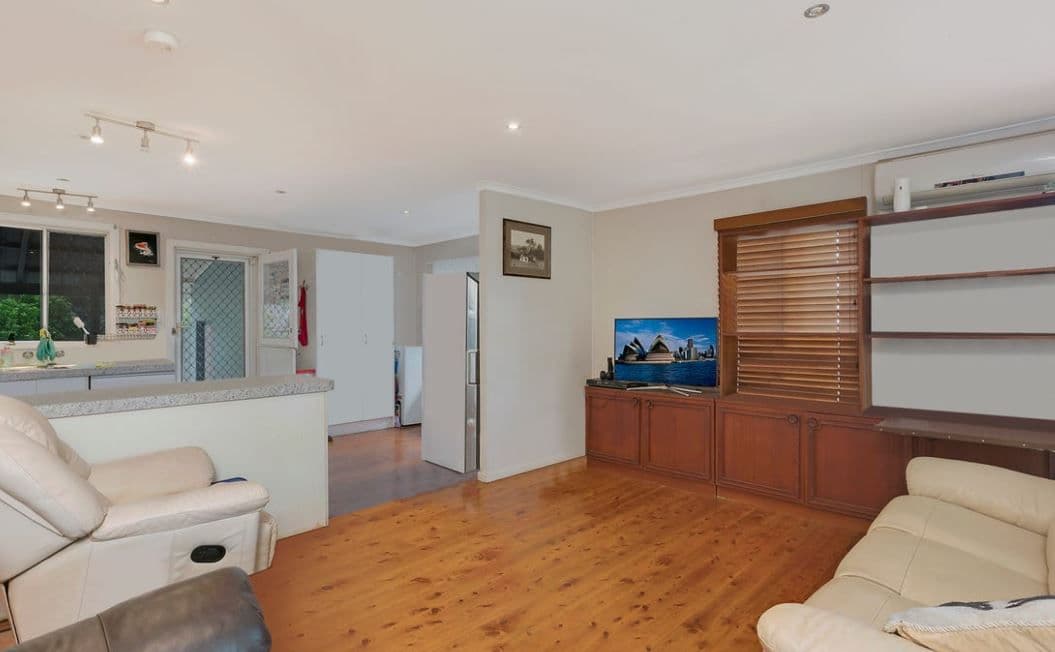 11 Bambarra Street, Southport QLD 4215, Southport - Thumbnail 2