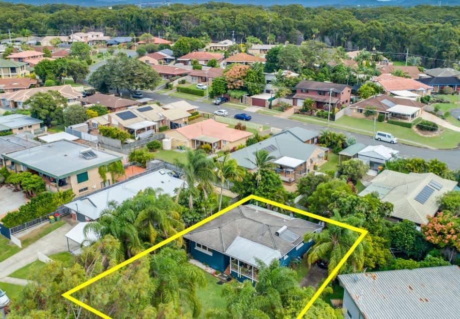 11 Bambarra Street, Southport QLD 4215, Southport - Thumbnail 3