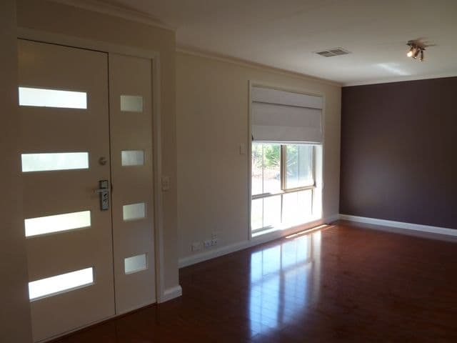5 Hobart Court, SALISBURY HEIGHTS SA 5109, Salisbury Heights - Thumbnail 2