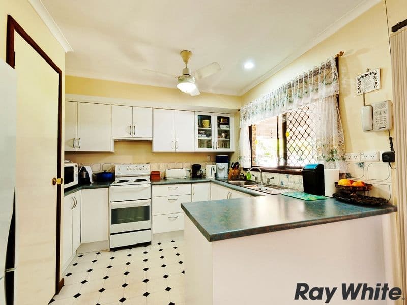 76 Collins Road, EVERTON HILLS QLD 4053, Everton Hills - Thumbnail 3
