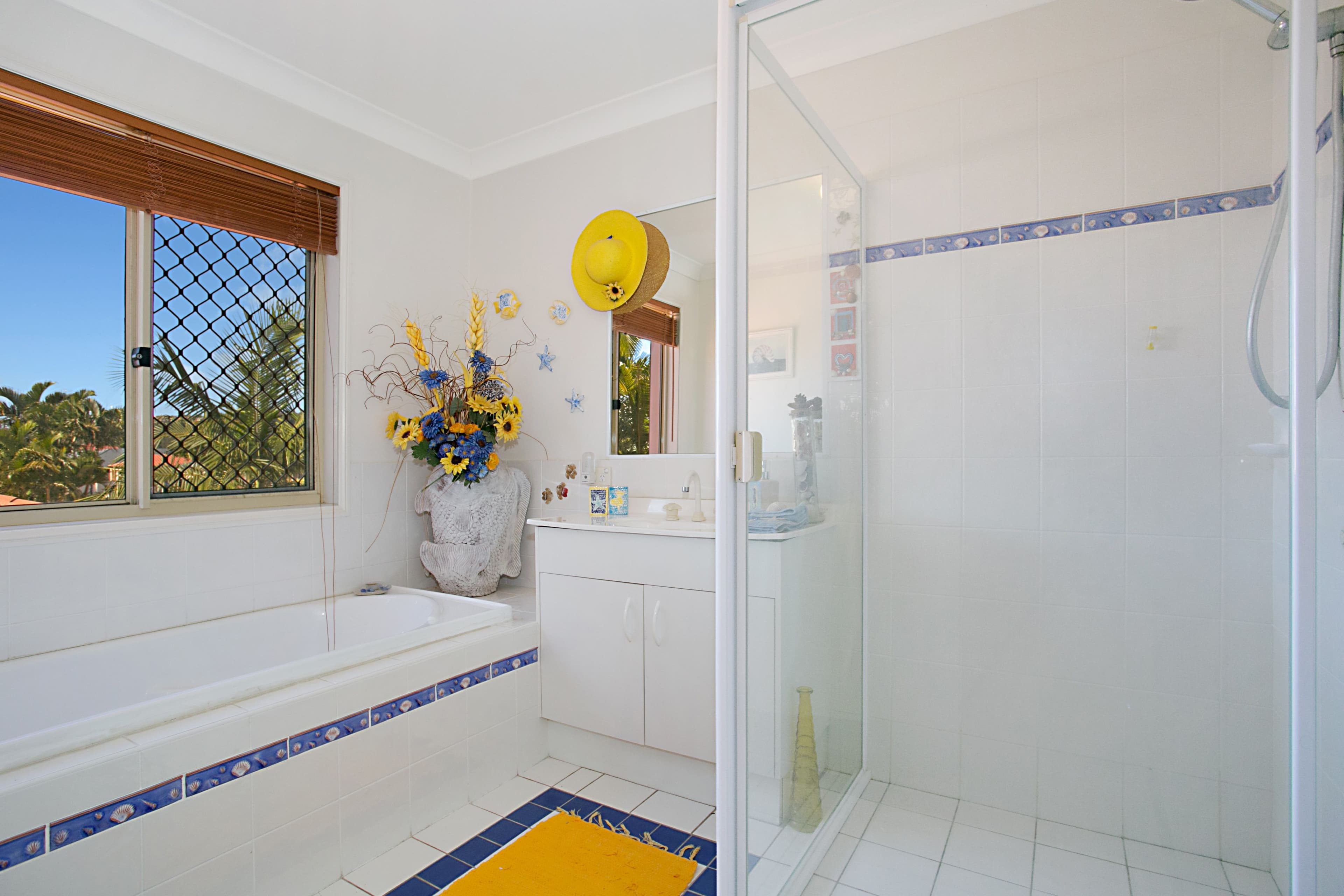 19 Lanai Drive, Burleigh Waters QLD 4220, Burleigh Waters - Thumbnail 4