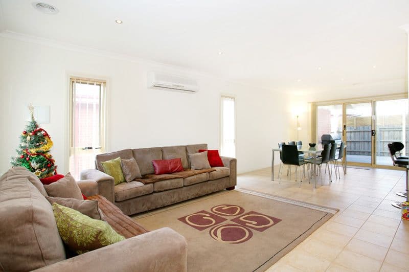 12-13 Aberdeen Street, RESERVOIR VIC 3073, Reservoir - Thumbnail 2