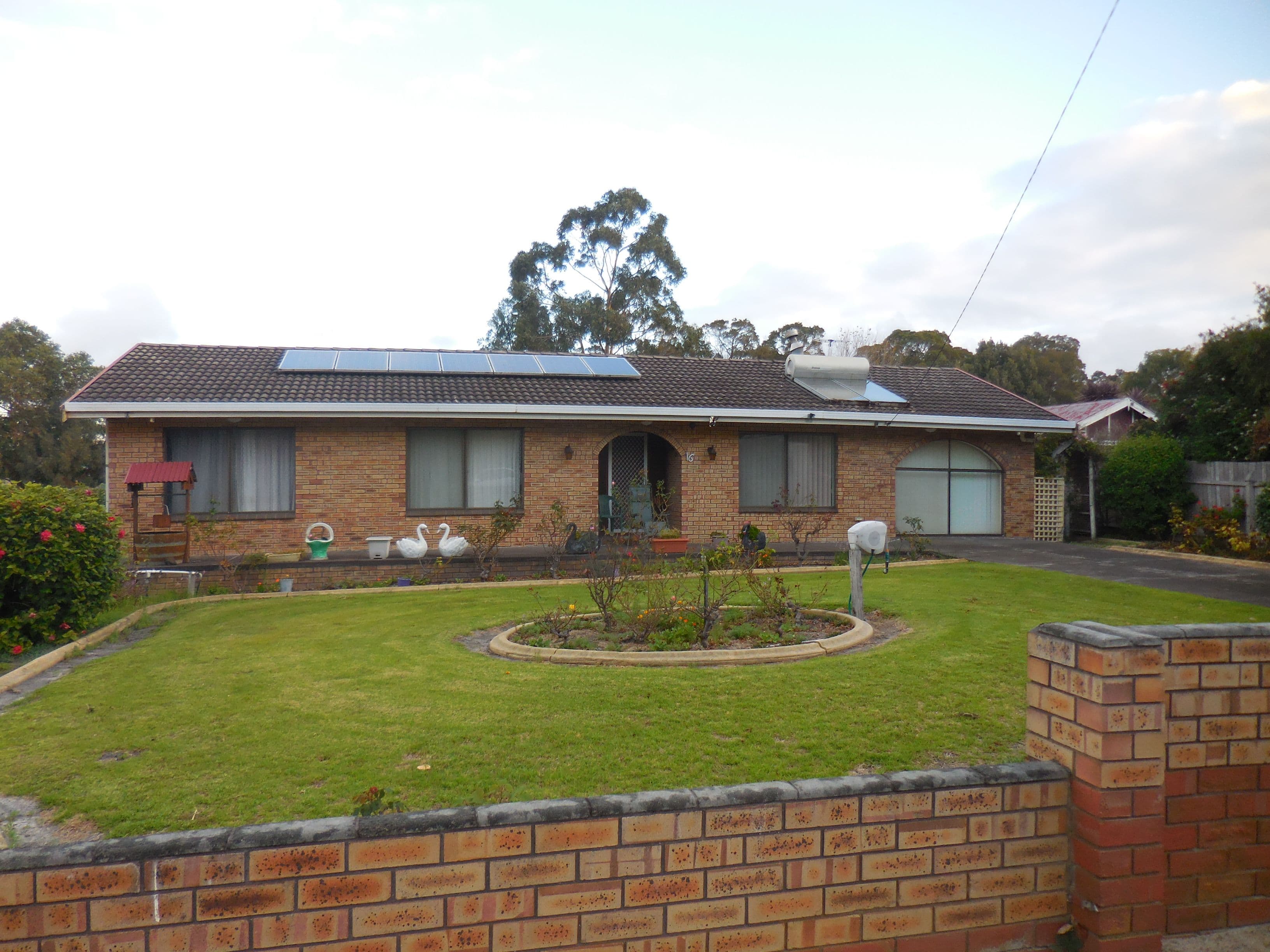16 Montem Street, Mount Barker WA 6324, Mount Barker - Image 1