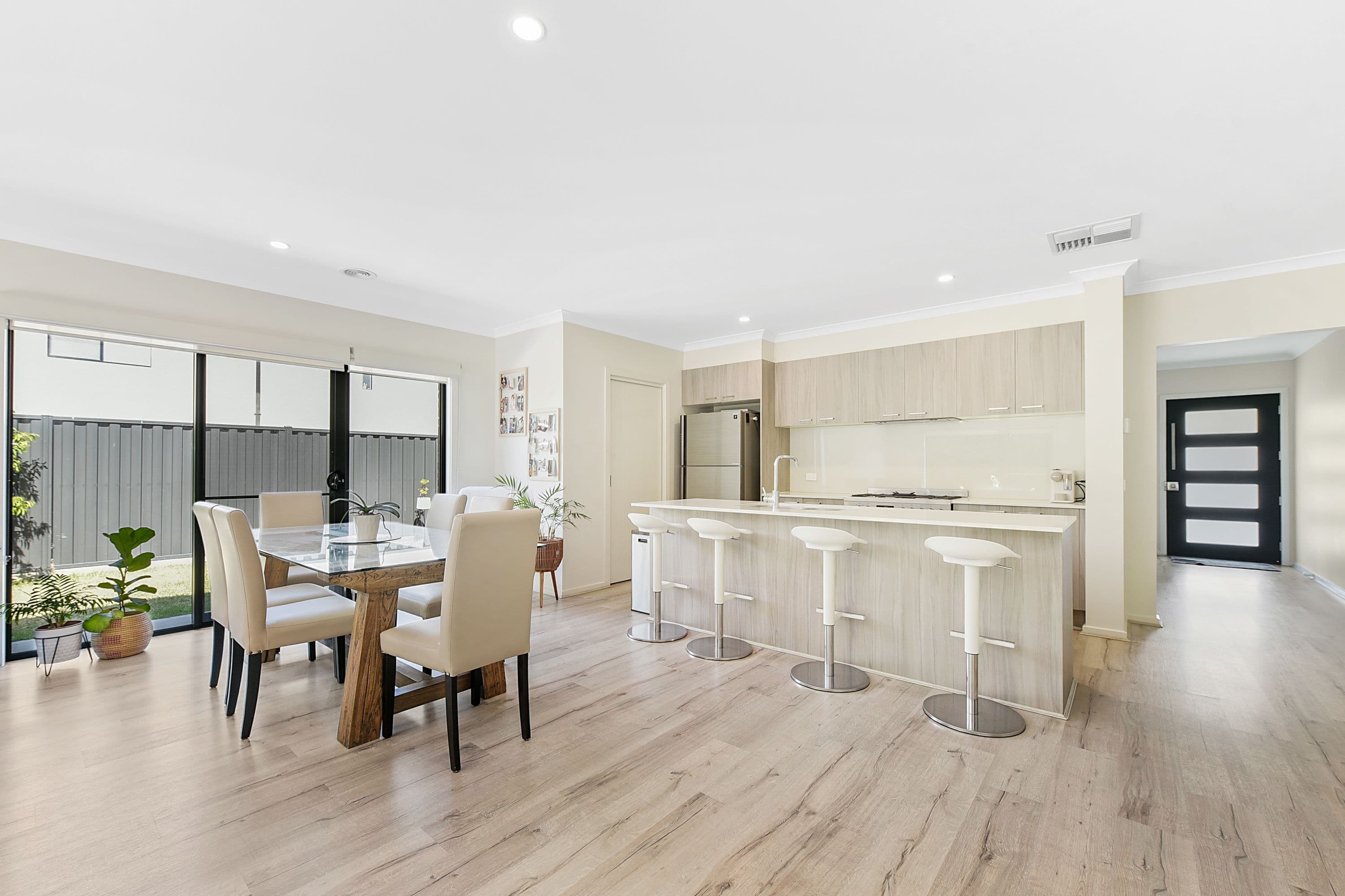 16 Selma Close, Lynbrook VIC 3975, Lynbrook - Thumbnail 3