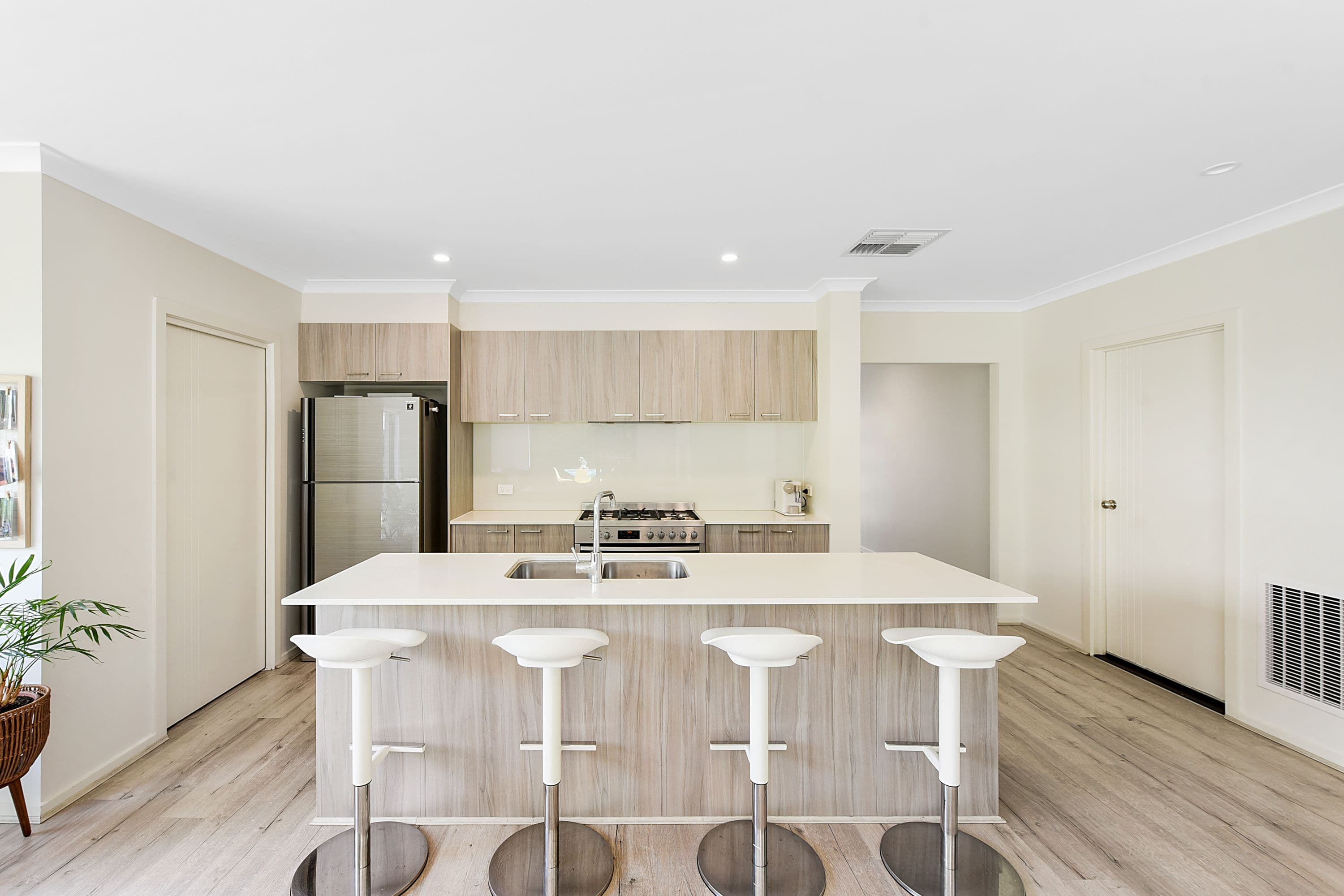 16 Selma Close, Lynbrook VIC 3975, Lynbrook - Thumbnail 4