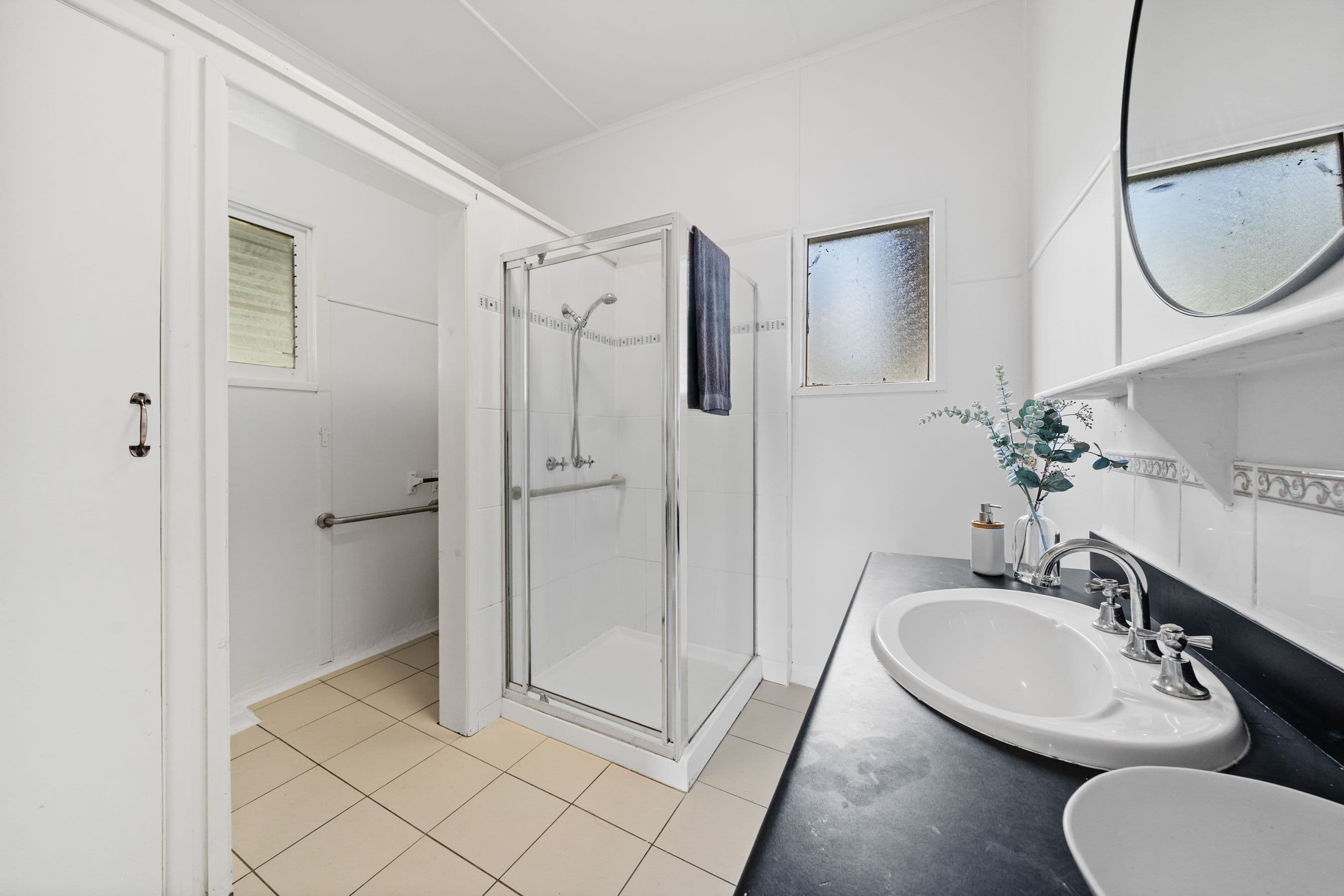 198 South Station Road, Silkstone QLD 4304, Silkstone - Thumbnail 8