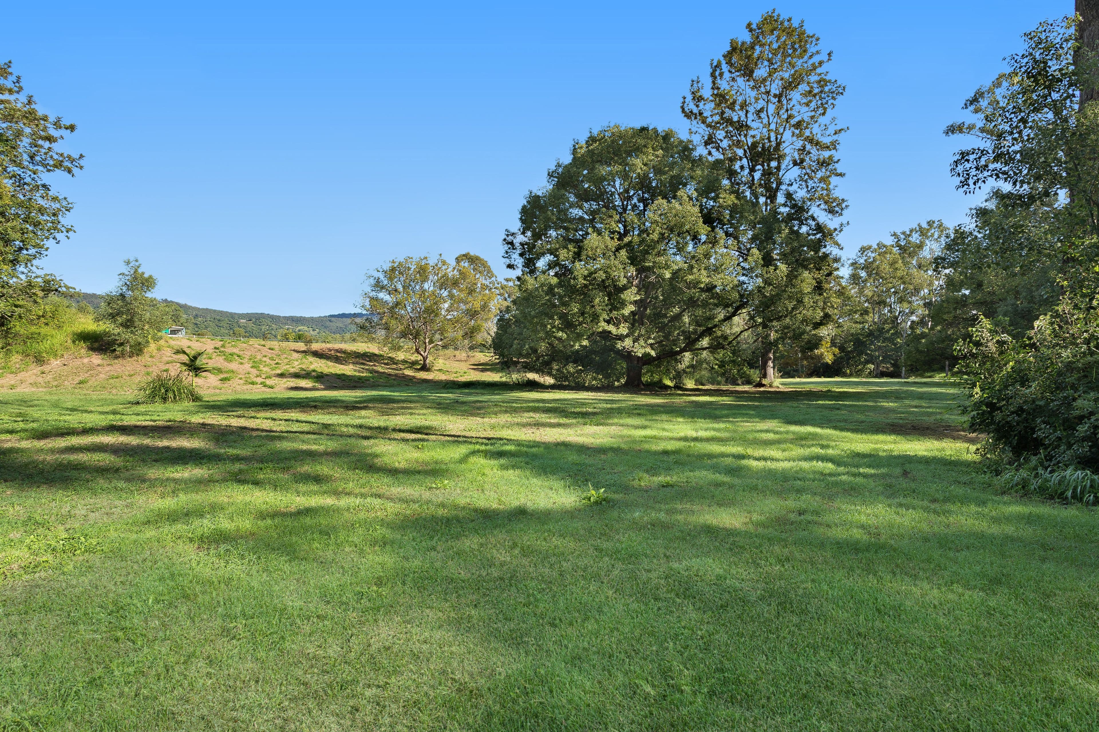 2 Madison Place, Camp Mountain QLD 4520, Camp Mountain - Thumbnail 5