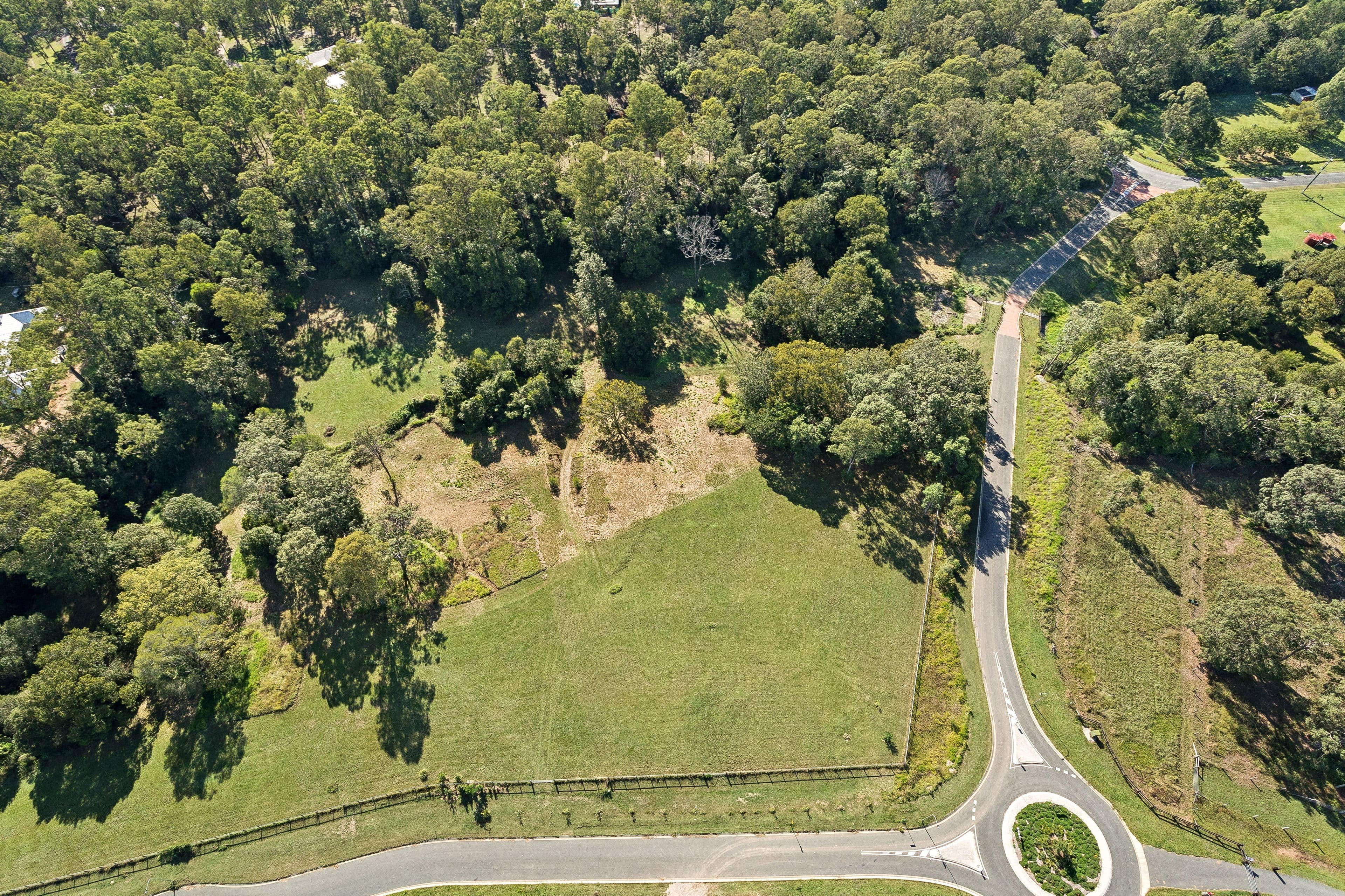 2 Madison Place, Camp Mountain QLD 4520, Camp Mountain - Thumbnail 7
