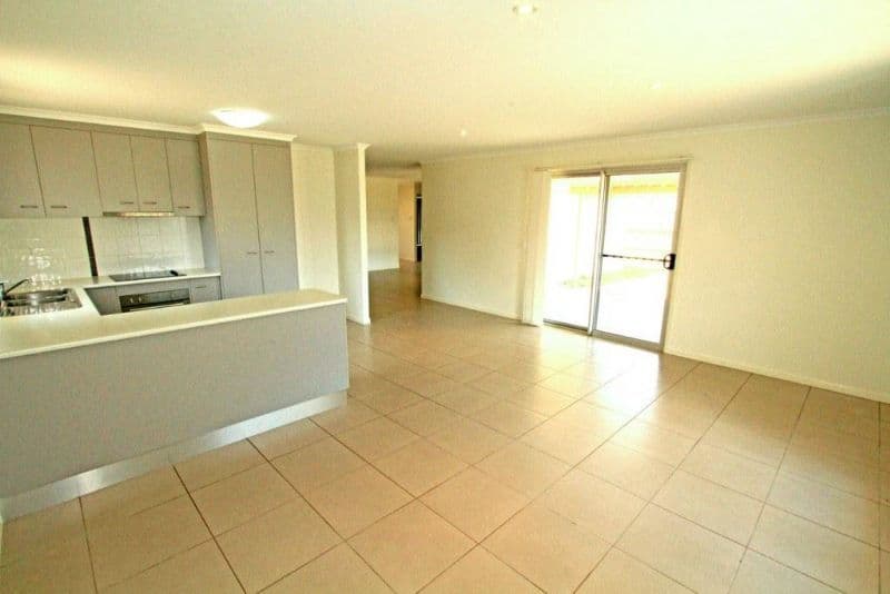 38 James Street, Gracemere QLD 4702, Gracemere - Thumbnail 2
