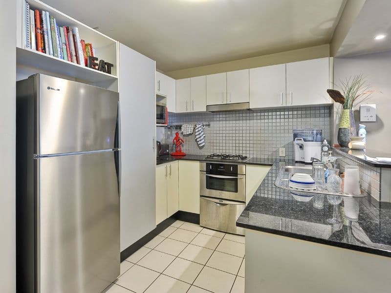 10 Vernon Terrace, TENERIFFE QLD 4005, Teneriffe - Image 1