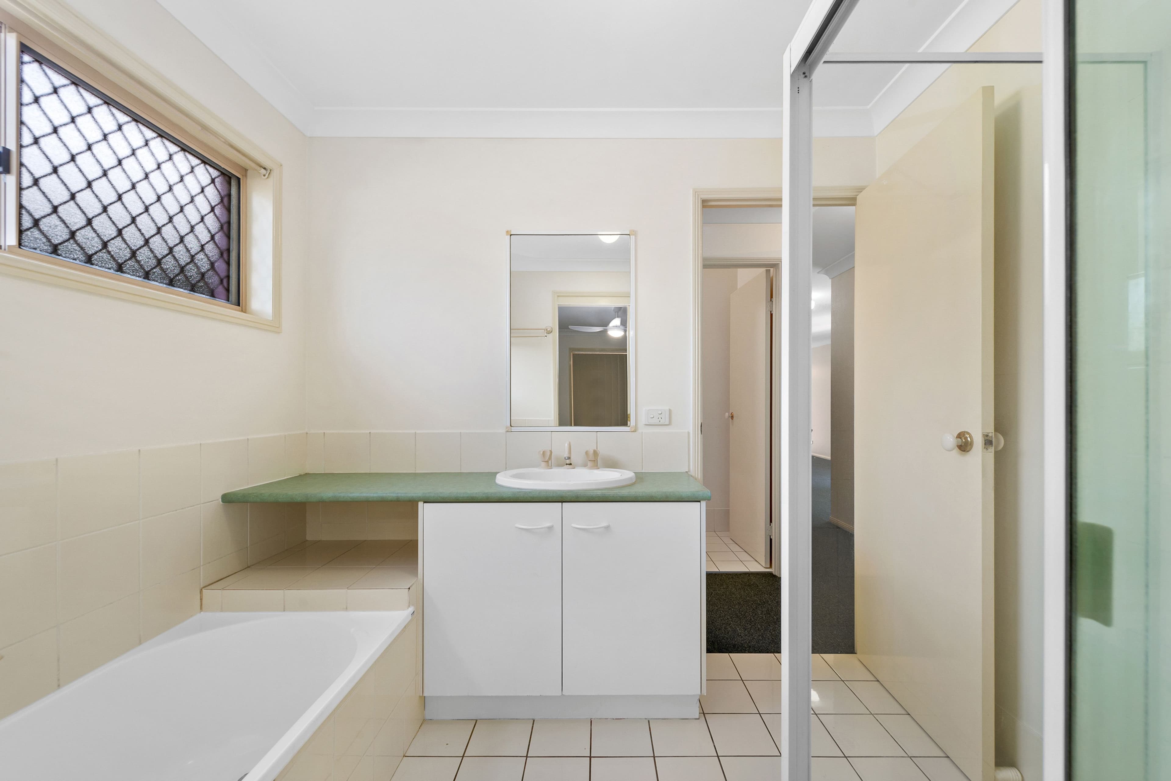 34 Michael Street, Bulimba QLD 4171, Bulimba - Thumbnail 8