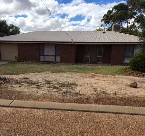4 Hinck Street, Kondinin WA 6367, Kondinin - Image 1