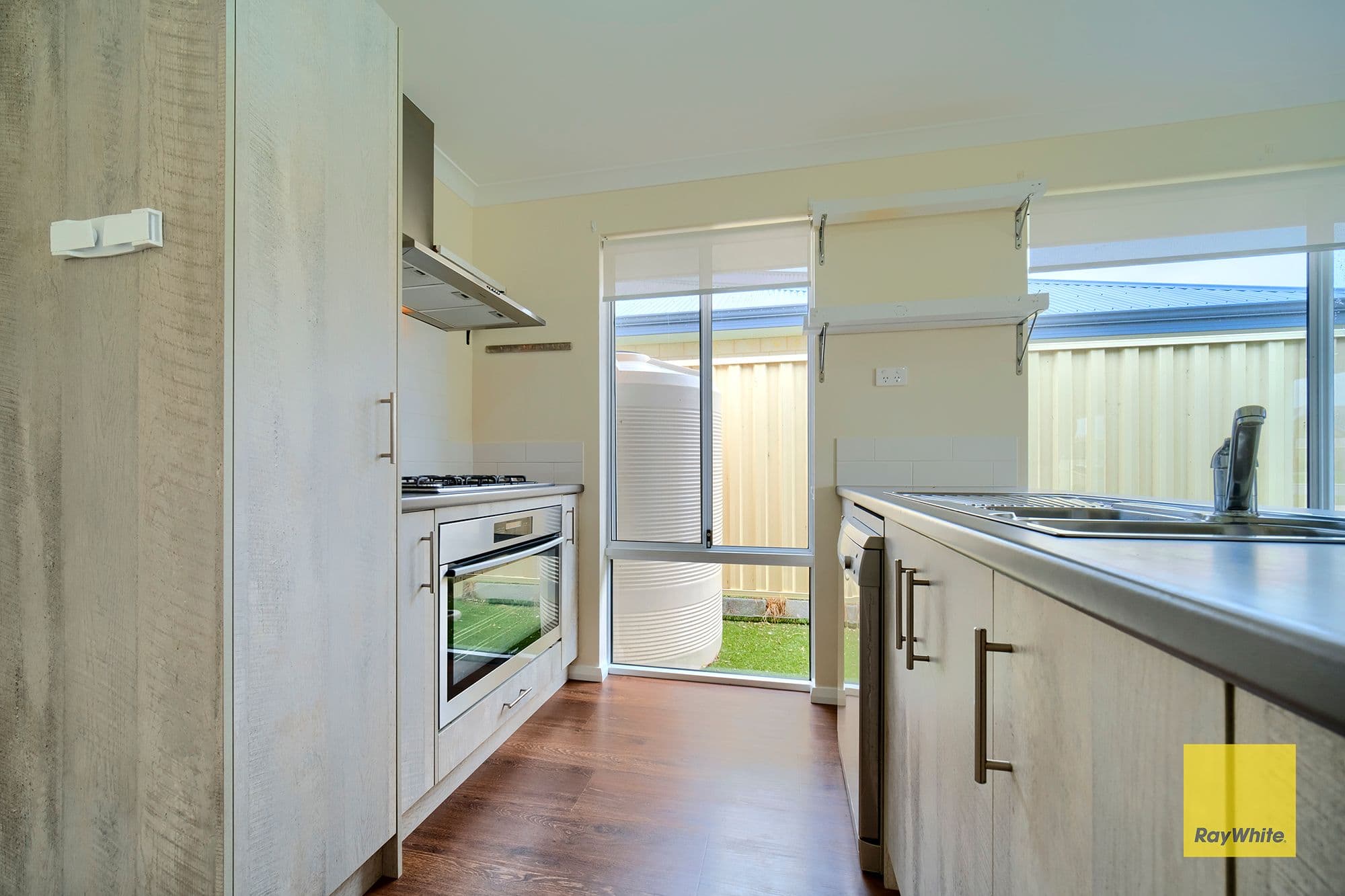 84 Radiata Drive, McKail WA 6330, McKail - Thumbnail 4