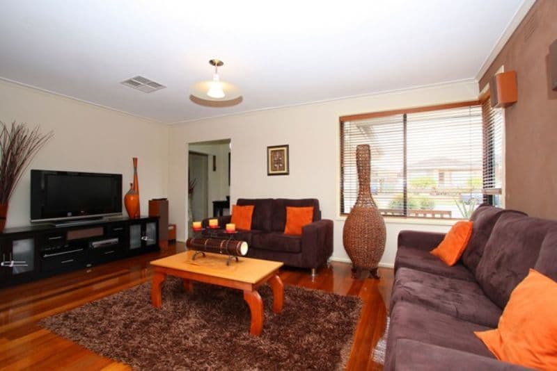 29 Banksia Avenue, THOMASTOWN VIC 3074, Thomastown - Thumbnail 2