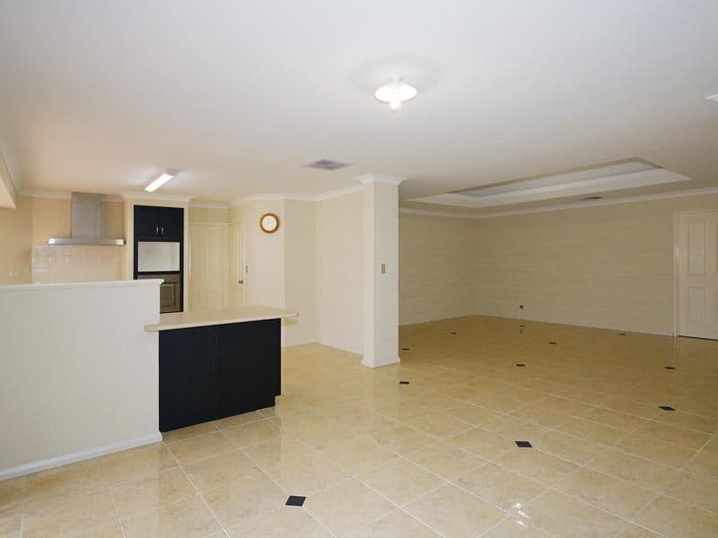 113 Aurora Drive, ATWELL WA 6164, Atwell - Thumbnail 3