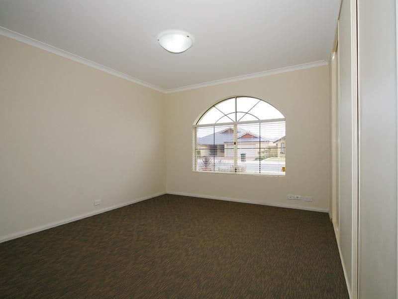 113 Aurora Drive, ATWELL WA 6164, Atwell - Thumbnail 4