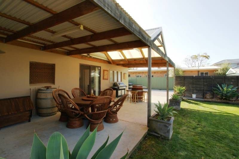 172 Cudmore Terrace, HENLEY BEACH SA 5022, Henley Beach - Image 1