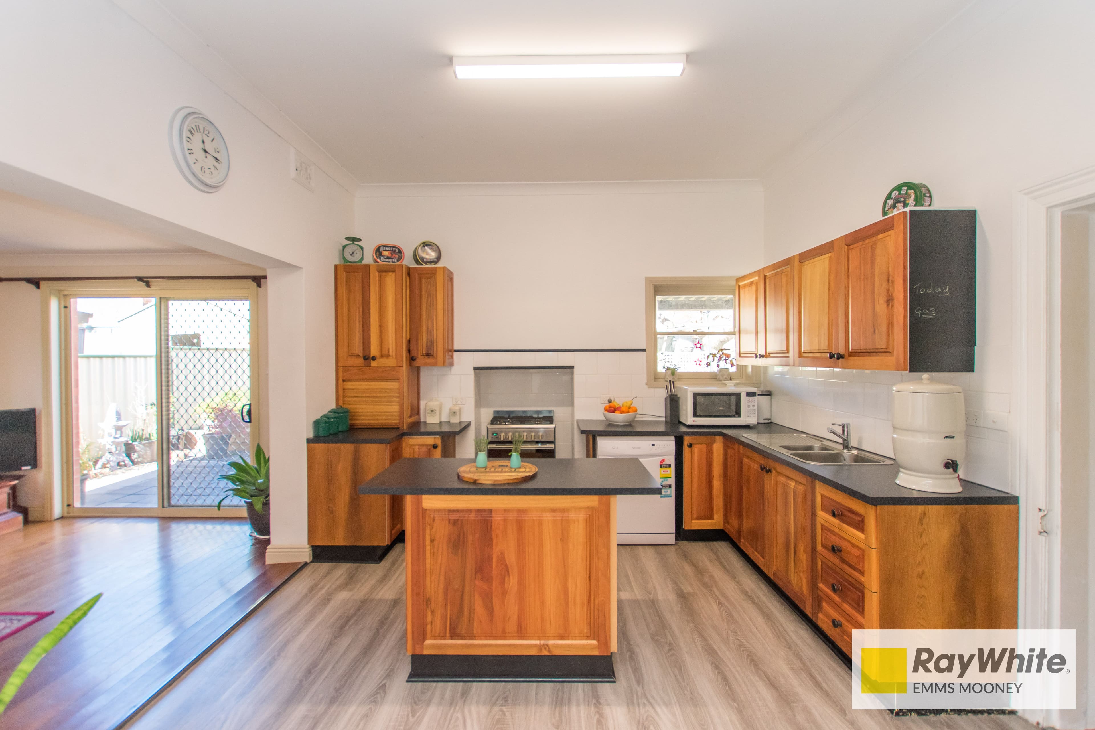 57 Vaux Street, Cowra - Thumbnail 4
