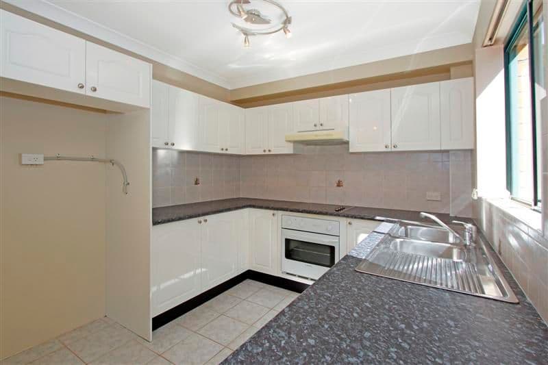 22 Merton Street, SUTHERLAND NSW 2232, Sutherland - Thumbnail 4