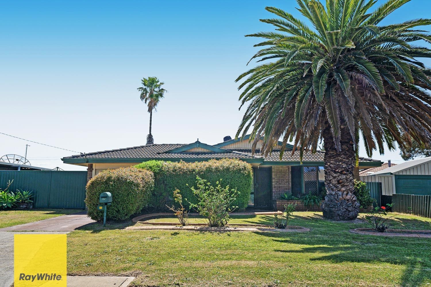26 Parana Crescent, Beechboro WA 6063, Beechboro - Image 1