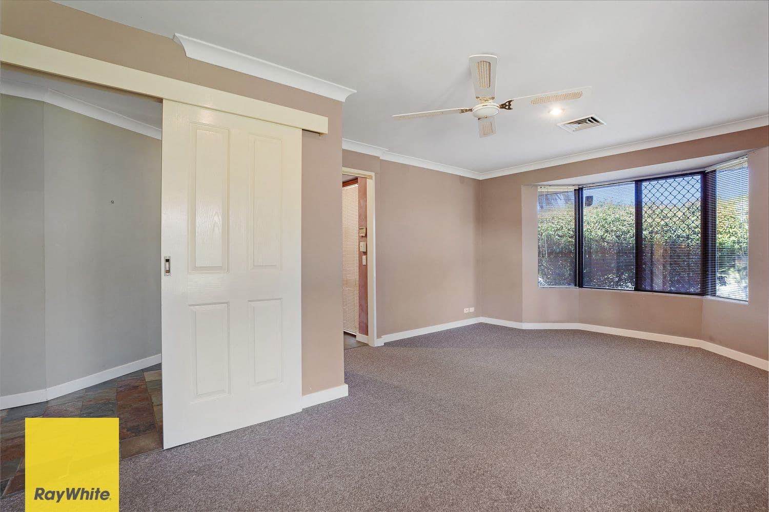 26 Parana Crescent, Beechboro WA 6063, Beechboro - Thumbnail 4