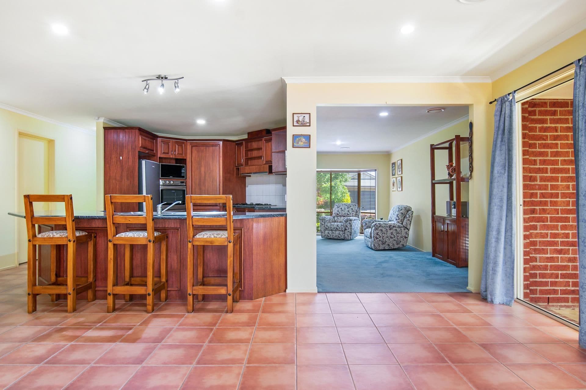 2 Grierson Drive, Kilsyth VIC 3137, Kilsyth - Thumbnail 5
