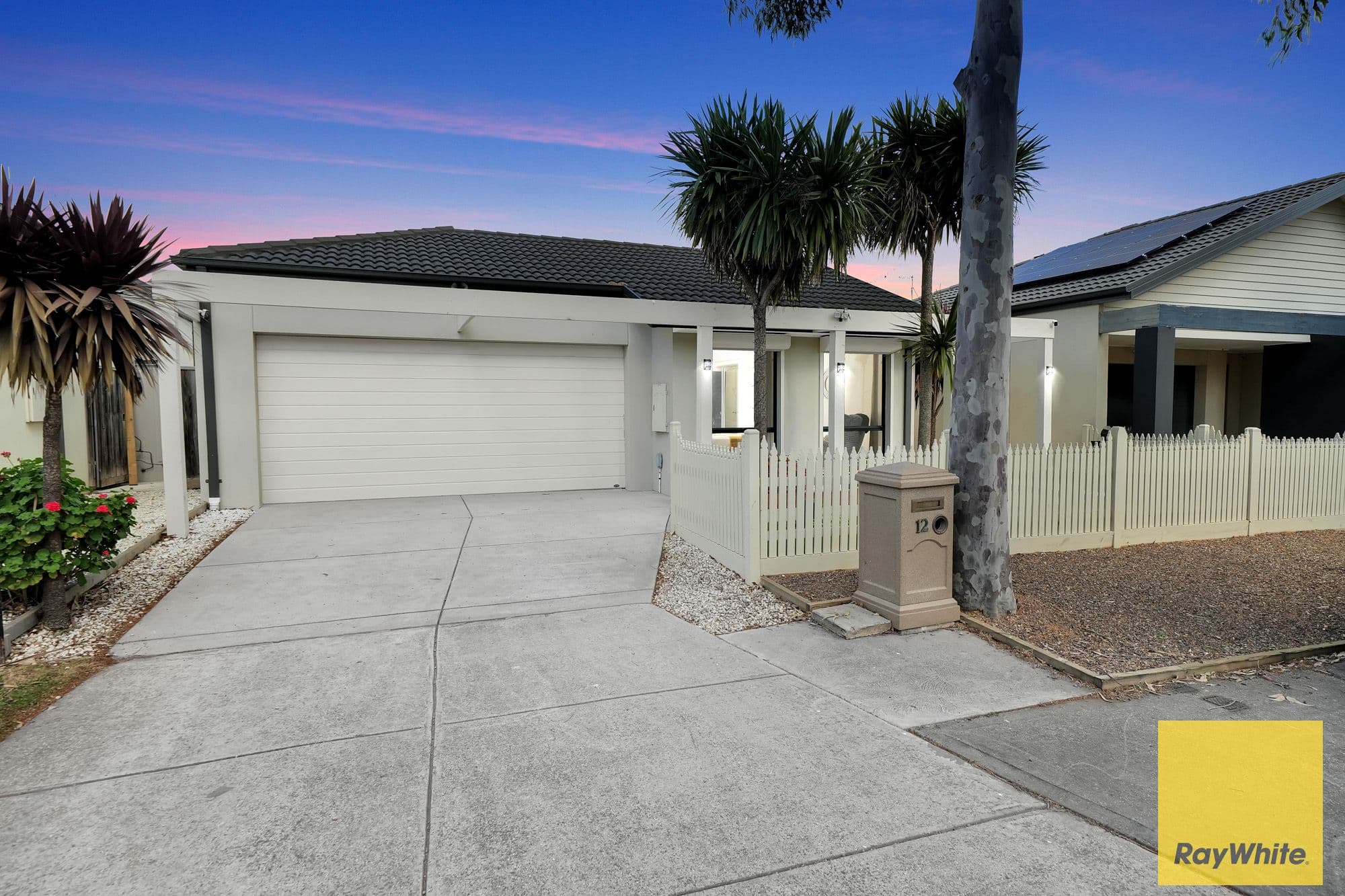12 Cooma Place, Burnside Heights VIC 3023, Burnside Heights - Thumbnail 2