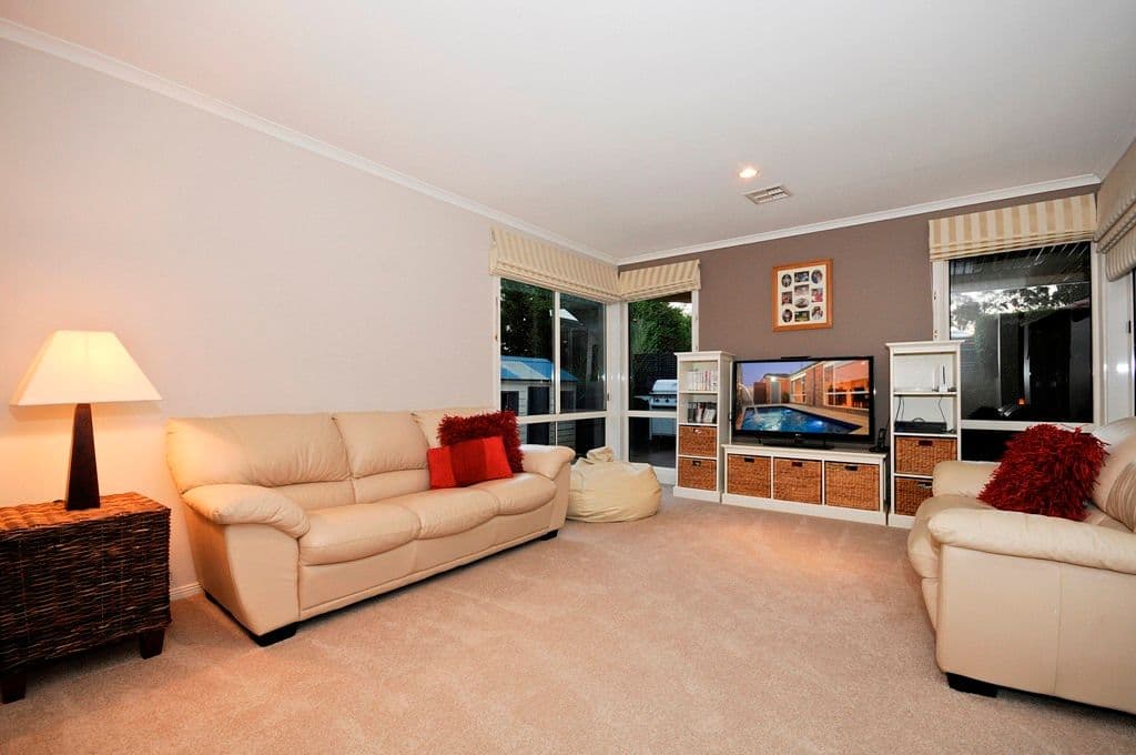 10 PAULA Way, CHIRNSIDE PARK VIC 3116, Chirnside Park - Thumbnail 5