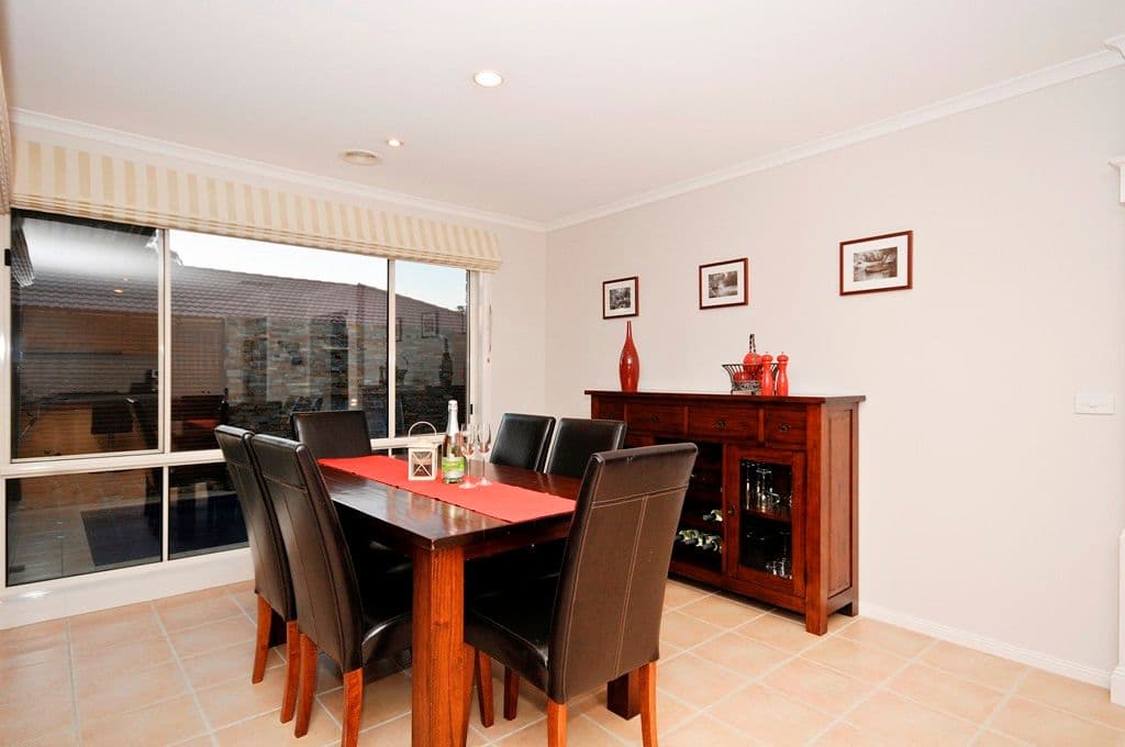 10 PAULA Way, CHIRNSIDE PARK VIC 3116, Chirnside Park - Thumbnail 6